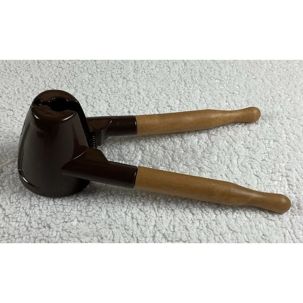 Vintage Metal Nut Cracker Heavy Duty Wooden Handle Walnut Pecan Nutcracker Brown - Picture 6 of 10